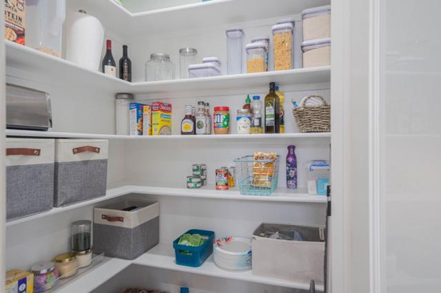 22800 Bravo Place, Salinas CA: https://media.crmls.org/mediaz/6aeb3046-b14b-4d90-834e-e7890155726c.jpg