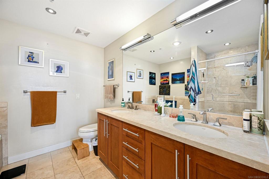 700 E Street - photo 14
