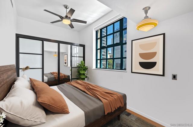 700 W E St, San Diego CA: https://media.crmls.org/mediaz/6aec4394-e4eb-4e00-b1f7-ae891e35e9f0.jpg