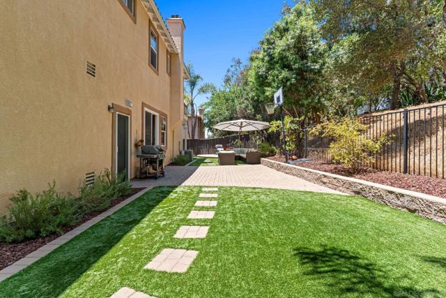 3814 Ruette San Raphael, San Diego CA: https://media.crmls.org/mediaz/6aecdc71-c25e-4b23-a0c8-3d3343358247.jpg