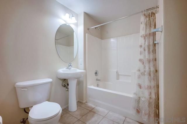 26374 Arboretum Way, Murrieta CA: https://media.crmls.org/mediaz/6aece91f-6d97-40af-a0cd-b6cde18d79dc.jpg