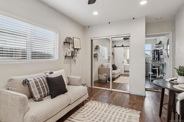 6017 Broadway, San Diego CA: https://media.crmls.org/mediaz/6aedb47f-c8c9-465b-a855-1190d0be1478.jpg