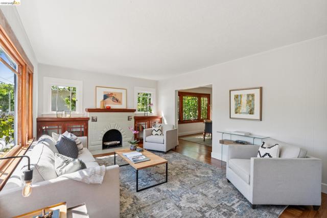 Image 3 of 29 For 2520 Mcgee Ave