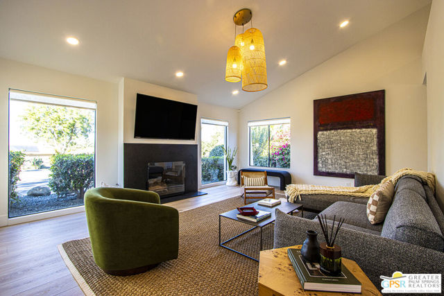 72827 Haystack Road, Palm Desert CA: https://media.crmls.org/mediaz/6aef6ec6-98a4-42ac-87e4-a72689d630bb.jpg