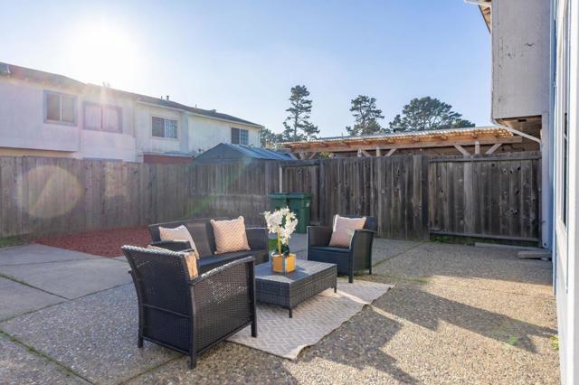 55 Saint James Court, Daly City CA: https://media.crmls.org/mediaz/6aef8311-acf6-4074-9971-b101217c7522.jpg