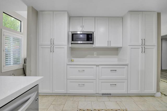 5391 Black Avenue, Pleasanton CA: https://media.crmls.org/mediaz/6af09dc3-c65a-4d12-880e-7e5e34680f6b.jpg