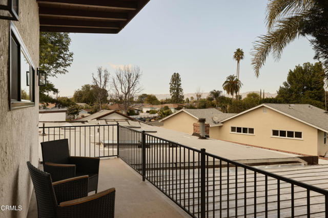 6900 Lurline Avenue, Los Angeles CA: https://media.crmls.org/mediaz/6af151a2-599e-4a0a-9bab-8af1bec2eef1.jpg