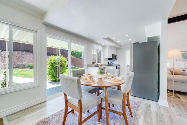 Detail Gallery Image 4 of 37 For 15020 Penasquitos Dr, Rancho Penasquitos,  CA 92129 - 3 Beds | 2/1 Baths