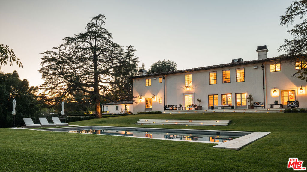 115 N Carolwood Drive — Spanish