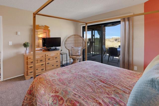 101 Shell Drive, Watsonville CA: https://media.crmls.org/mediaz/6af2f6f3-d752-4f10-a3b6-de7ac24273c6.jpg