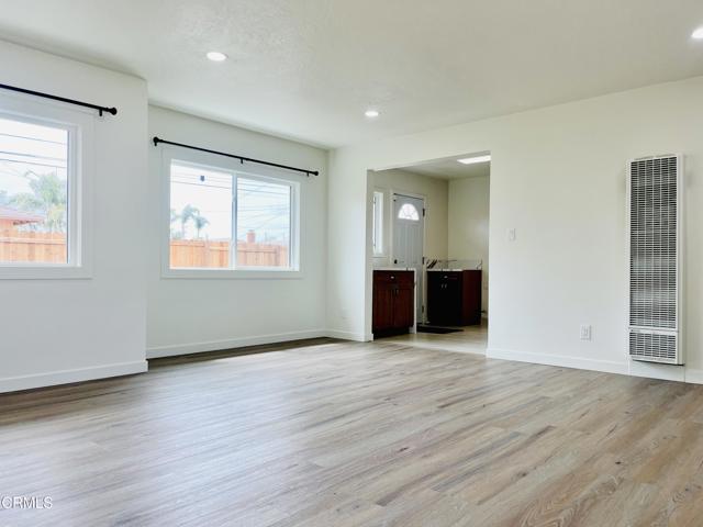 1227 S G Street, Oxnard CA: https://media.crmls.org/mediaz/6af31adf-1b71-4f80-9ce7-45fb4fef74ce.jpg