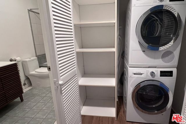 8960 Cynthia Street, West Hollywood CA: https://media.crmls.org/mediaz/6af33970-d85f-411a-8cd1-28409a382ba1.jpg