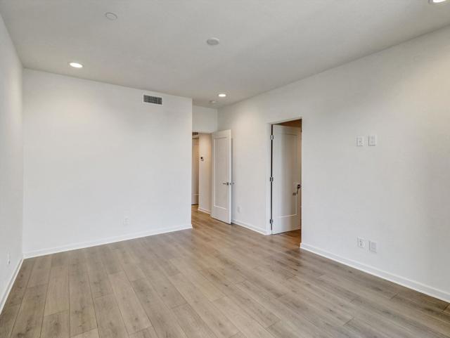 766 Obsidian Loop E E Loop, Palm Springs CA: https://media.crmls.org/mediaz/6af339ba-990d-4b4b-b708-00dacf19d0a0.jpg