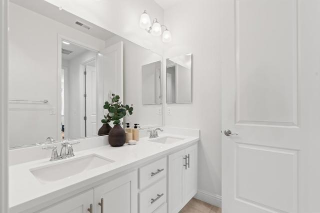 4190 Oak Knoll Drive, Dublin CA: https://media.crmls.org/mediaz/6af38ebc-4175-4bc0-b992-7d0688e72812.jpg