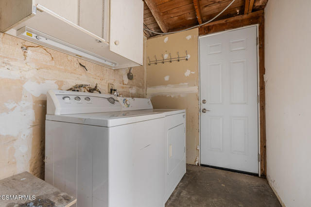 3317 Dalhart Avenue, Simi Valley CA: https://media.crmls.org/mediaz/6af3926c-db90-4f56-a405-4d8be76a4381.jpg