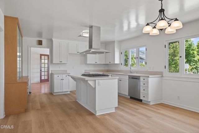 181 197 Klamath Street, Ventura CA: https://media.crmls.org/mediaz/6af3ff1e-ae19-404e-a534-29fa1d7bcde9.jpg