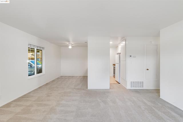 2059 Olivera Rd, Concord CA: https://media.crmls.org/mediaz/6af41065-da6d-4984-8426-c1a582c7b598.jpg