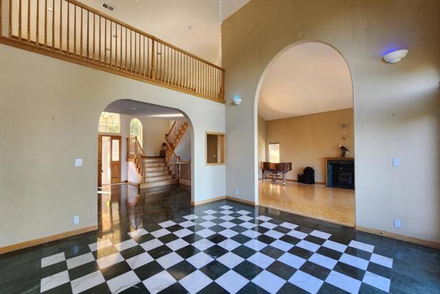 245 Heacox Road, Woodside CA: https://media.crmls.org/mediaz/6af48b1a-32d3-468c-9aa3-a3ad34d860a6.jpg