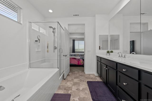 Image 26 of 32 For 38512 Rosegate Pl