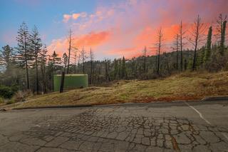 1005 Pinecrest Drive, Boulder Creek CA: https://media.crmls.org/mediaz/6af51f7e-cb9c-4e66-970c-34fdb345b0c5.jpg