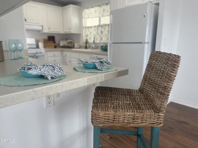 7 Wisteria Way, Ventura CA: https://media.crmls.org/mediaz/6af53831-7e80-42e2-bb4d-bc67e0e5edaf.jpg