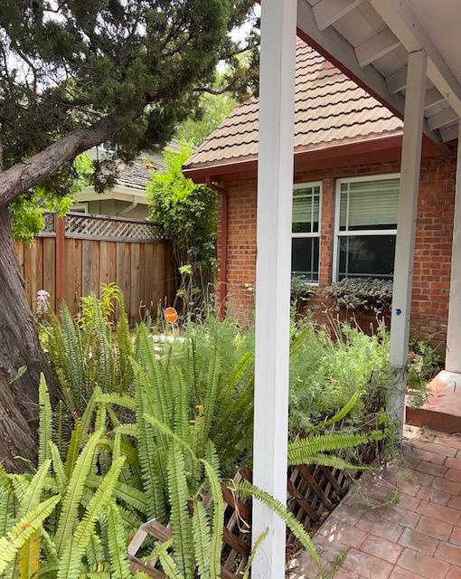 5755 Cohasset Way, San Jose CA: https://media.crmls.org/mediaz/6af605e7-f4d4-437e-a76b-cefba92f1c7a.jpg