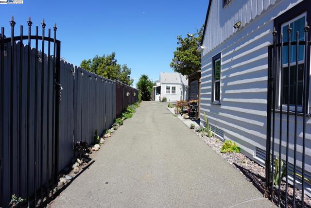 Image 35 of 41 For 2327 Avenue 133rd