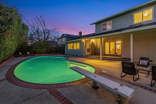 2357 Walden Square, San Jose CA: https://media.crmls.org/mediaz/6af6c776-64ac-40b0-a8de-1ccf7414a34c.jpg