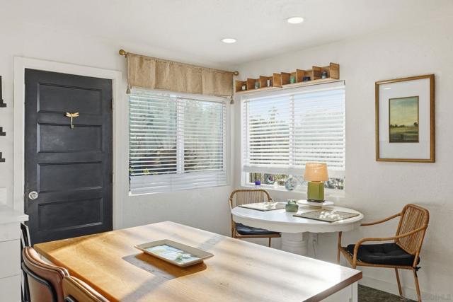 6431 37 Madrone Ave, San Diego CA: https://media.crmls.org/mediaz/6af70e90-8504-4120-b048-cf298eff0055.jpg