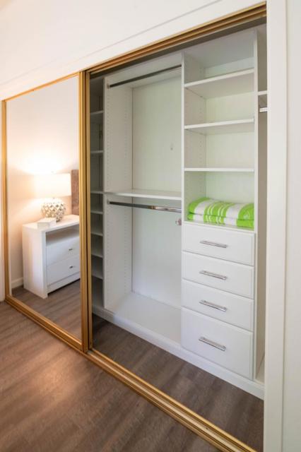 894 Oak Leaf Way, Napa CA: https://media.crmls.org/mediaz/6af784b3-be74-4fd9-84e5-3e557c60d558.jpg