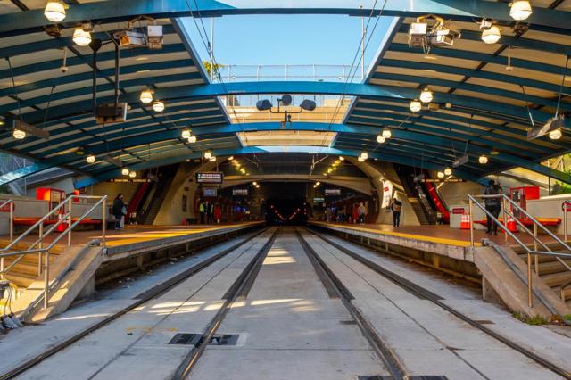 15 Mullins Court, Millbrae CA: https://media.crmls.org/mediaz/6af8b6c3-5bf6-46d0-8979-7761bffbed5f.jpg