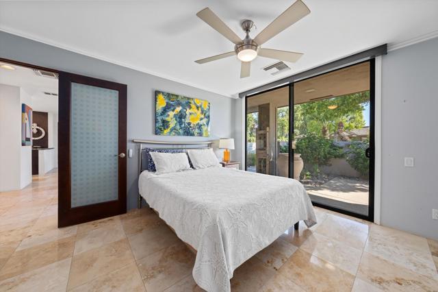 12 Whittier Court, Rancho Mirage CA: https://media.crmls.org/mediaz/6af8bf72-6d59-4c80-9495-11b7a7400c3a.jpg