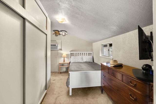 27751 Highway 79, Santa Ysabel CA: https://media.crmls.org/mediaz/6af97947-8b7d-491f-b5d3-7da5568a7894.jpg