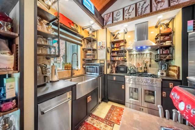 70100 Mirage Cove Drive, Rancho Mirage CA: https://media.crmls.org/mediaz/6af9c892-30b2-40d2-87be-1541e7ec1514.jpg