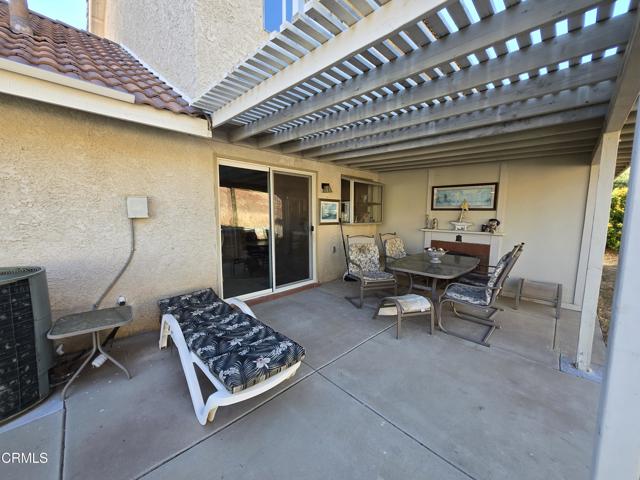 Detail Gallery Image 16 of 19 For 39317 Beacon Ln, Palmdale,  CA 93551 - 3 Beds | 3 Baths