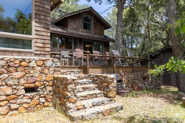 4597 Luneta Drive, Julian CA: https://media.crmls.org/mediaz/6af9e40e-3e8c-4fbb-993b-1ec76ed4200b.jpg