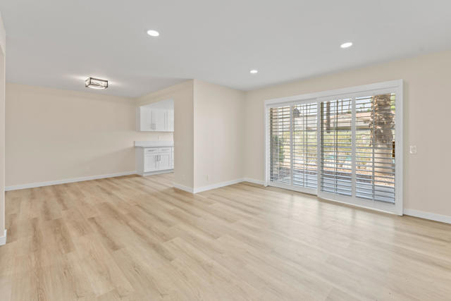 505 S Farrell Drive, Palm Springs CA: https://media.crmls.org/mediaz/6afa04dc-5f48-4ce8-b589-9fead227973e.jpg