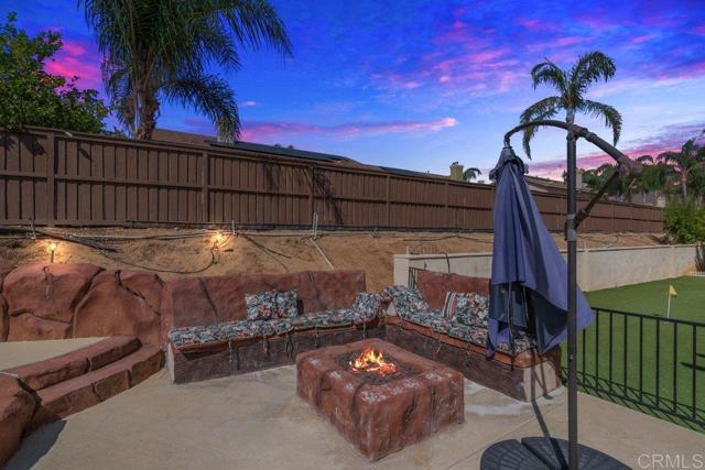 Built in seating near pool area