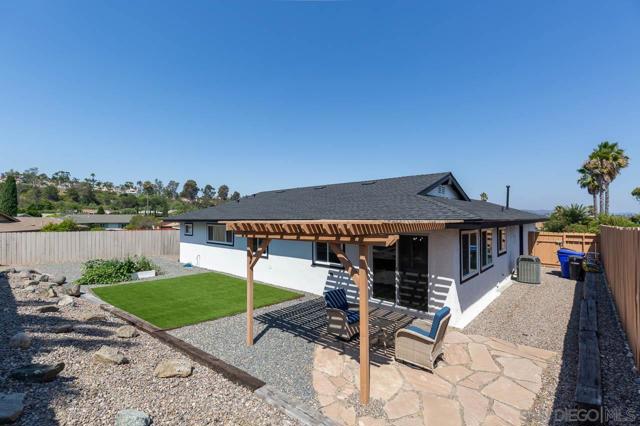 12365 Horado Rd, San Diego CA: https://media.crmls.org/mediaz/6afc6a83-6b8b-40b5-96e8-ff7b4f8ce2da.jpg