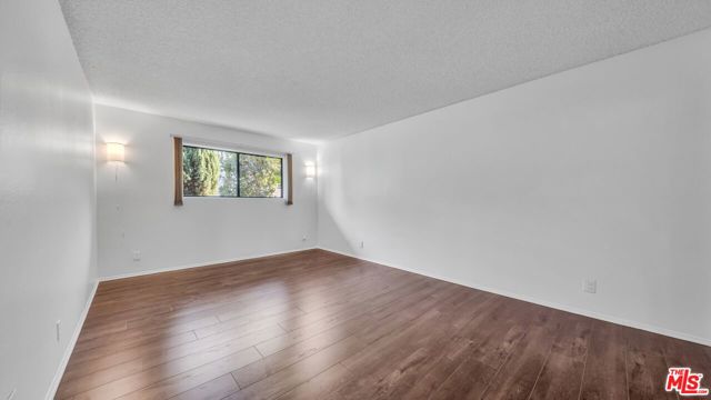 1800 Colby Avenue, Los Angeles CA: https://media.crmls.org/mediaz/6afc83d4-84e2-4421-8e21-9c31ed295731.jpg