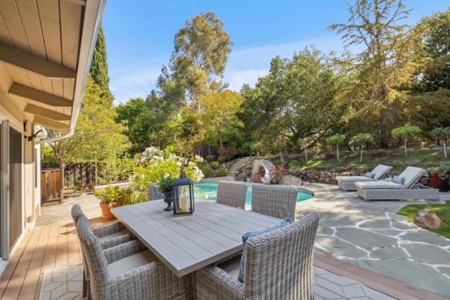 822 Mesa Court, Palo Alto CA: https://media.crmls.org/mediaz/6afd0bff-65b9-4dac-aee3-6ccd23e9c105.jpg