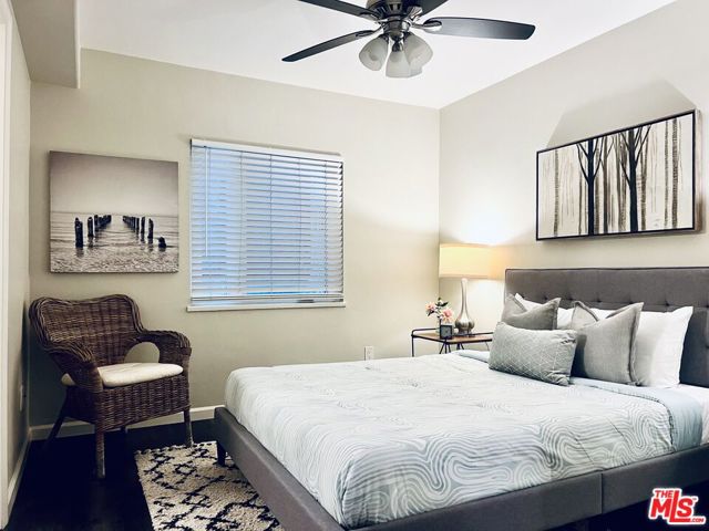 1618 N Kenmore Avenue, Los Angeles CA: https://media.crmls.org/mediaz/6afe085b-999d-42c7-9319-8c4ebee27dab.jpg