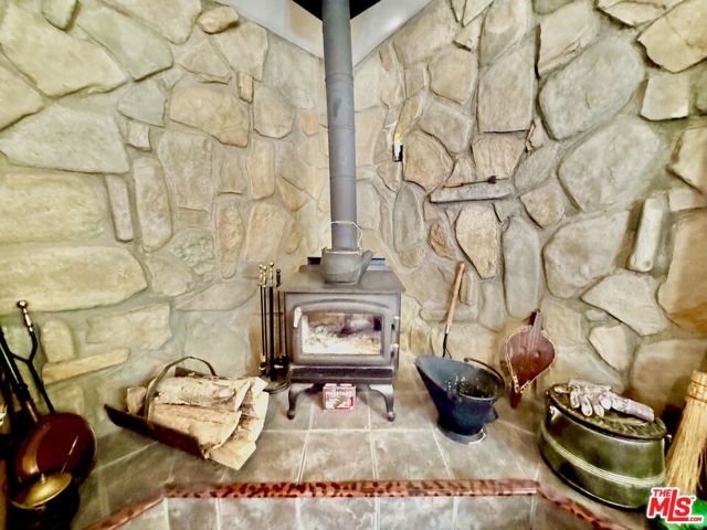 539 Lakewood Lane, Big Bear CA: https://media.crmls.org/mediaz/6afe53d8-9028-4c15-83ee-f5312c0d1b1b.jpg
