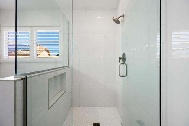 78524 San Marino Court, La Quinta CA: https://media.crmls.org/mediaz/6affab99-a9ae-4338-a6ac-326a54a39327.jpg