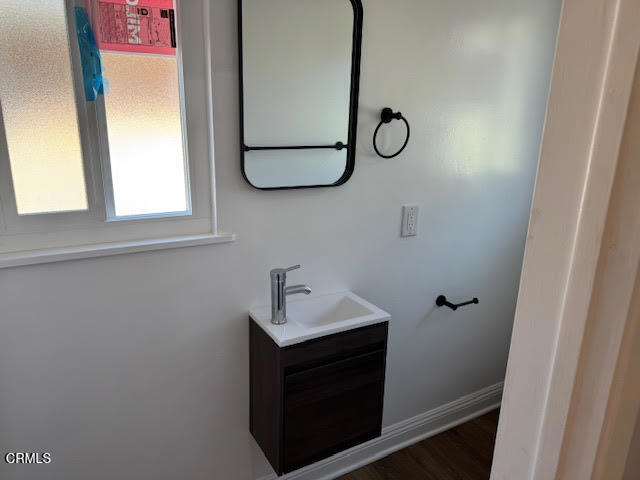 963 La Vuelta Place, Santa Paula CA: https://media.crmls.org/mediaz/6affb19c-20e9-4783-9426-0de08dc2fa8b.jpg
