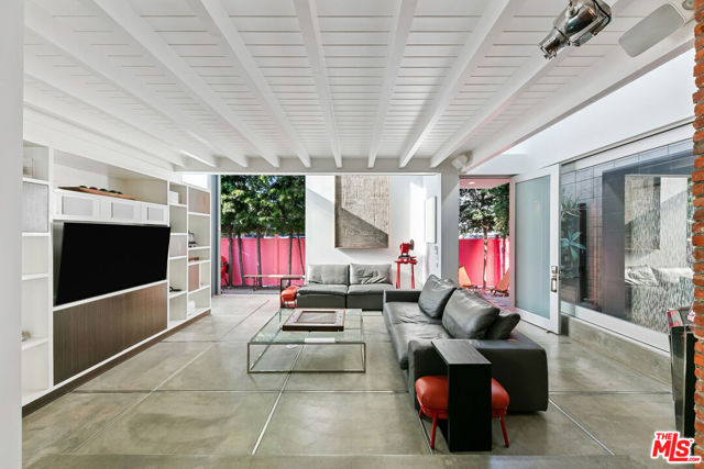 1430 Abbot Kinney Boulevard, Venice CA: https://media.crmls.org/mediaz/6b02a761-e67f-4e53-a09d-1cfe52bc5889.jpg