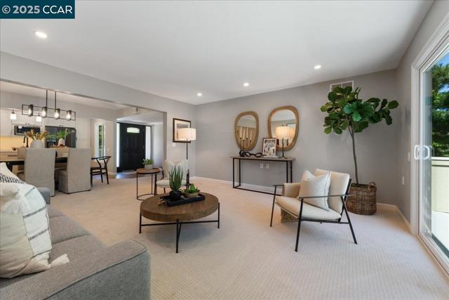 2749 Pine Knoll Dr., Walnut Creek CA: https://media.crmls.org/mediaz/6b02bbcf-b9b3-4672-b395-54133b81f9b0.jpg