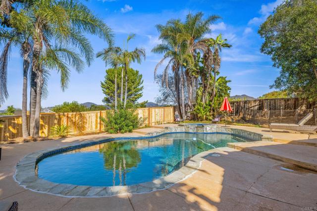 Detail Gallery Image 35 of 64 For 330 Skyline Dr, Vista,  CA 92084 - 5 Beds | 5 Baths