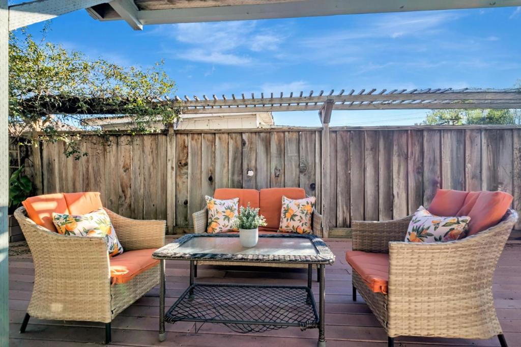 6B0387Bc 0493 4929 86B0 77E710E73D10 3330 Fairway Drive, Soquel, Ca 95073 &Lt;Span Style='BackgroundColor:transparent;Padding:0Px;'&Gt; &Lt;Small&Gt; &Lt;I&Gt; &Lt;/I&Gt; &Lt;/Small&Gt;&Lt;/Span&Gt;