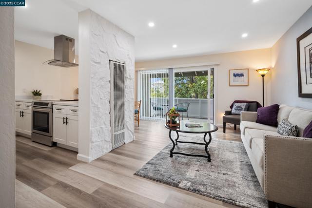 2418 Pleasant Hill Rd., Pleasant Hill CA: https://media.crmls.org/mediaz/6b0502fc-8e30-4e9e-b050-ad8b158c507b.jpg
